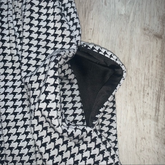 La Rok Houndstooth Skirt - Picture 6 of 8